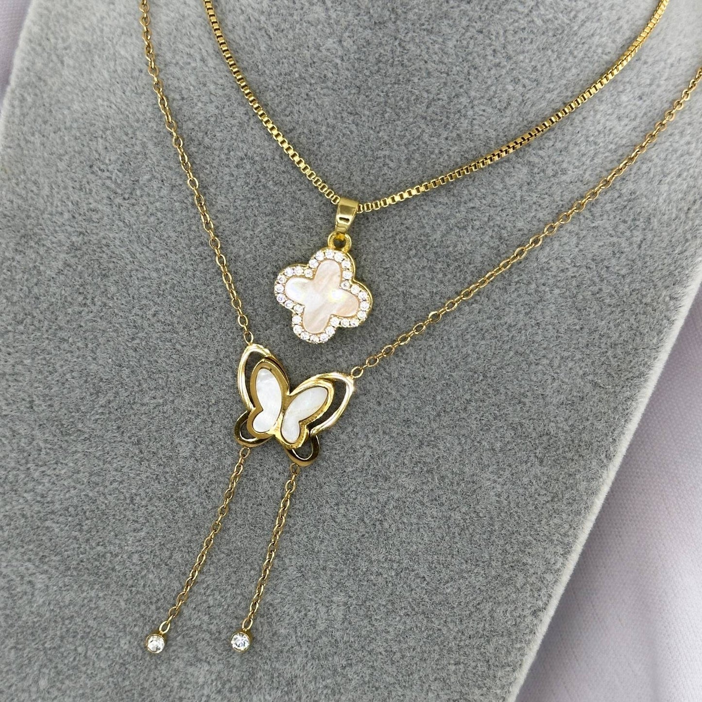Four-leaf clover box chain necklace