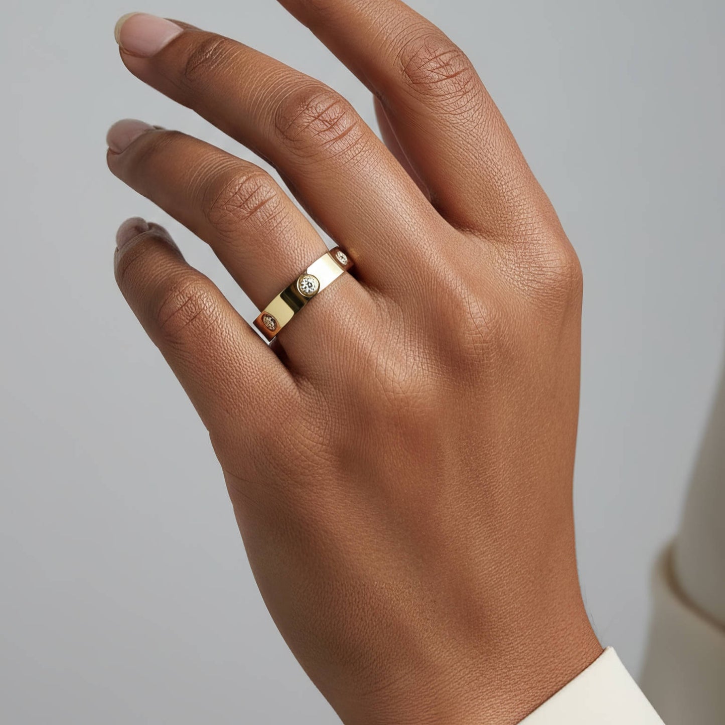 Classic love band ring