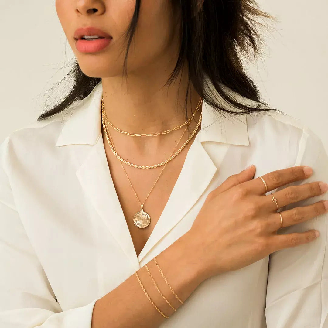 Dainty Linkage Necklace with Paperclip Design