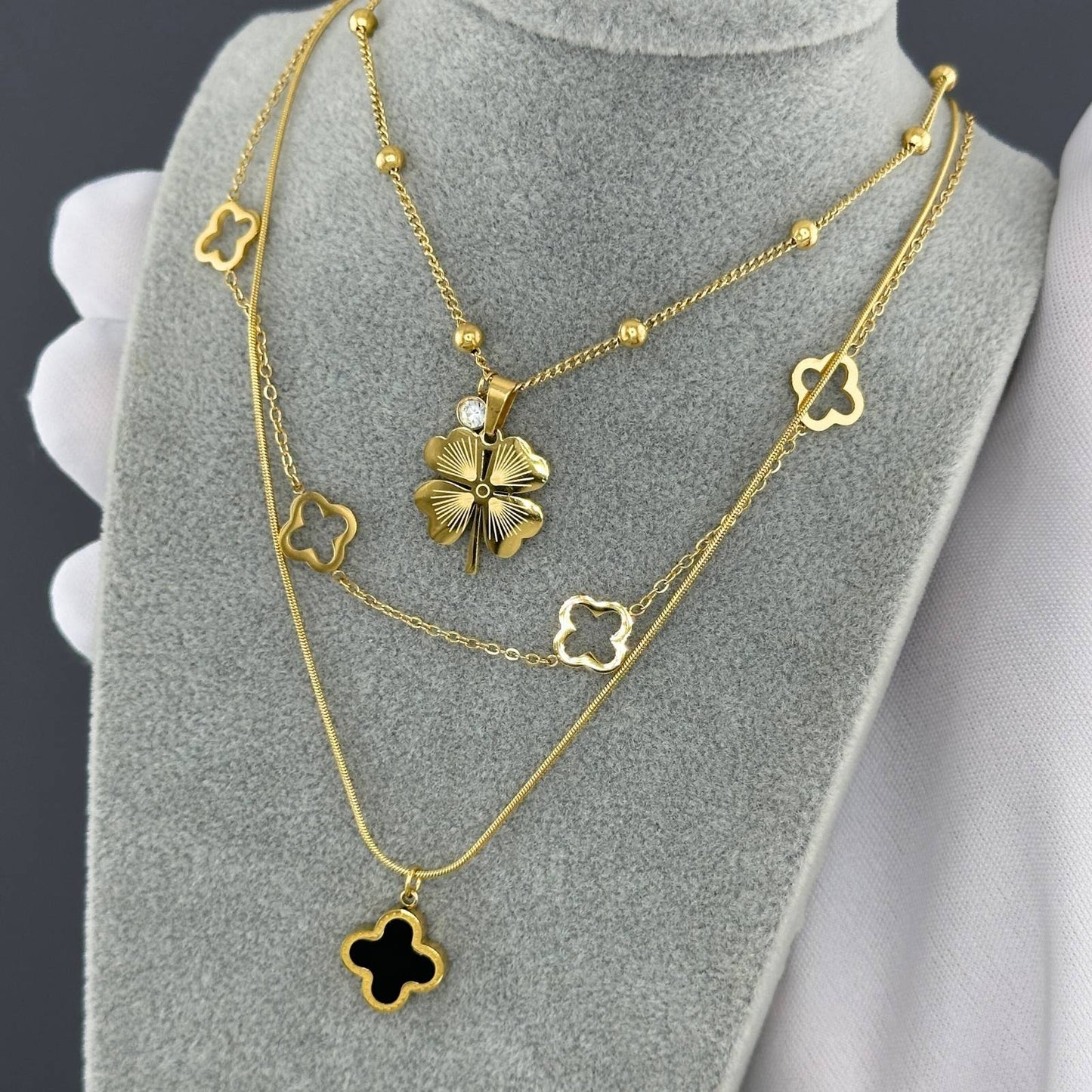 Duo chain four leaf clover single chain necklace