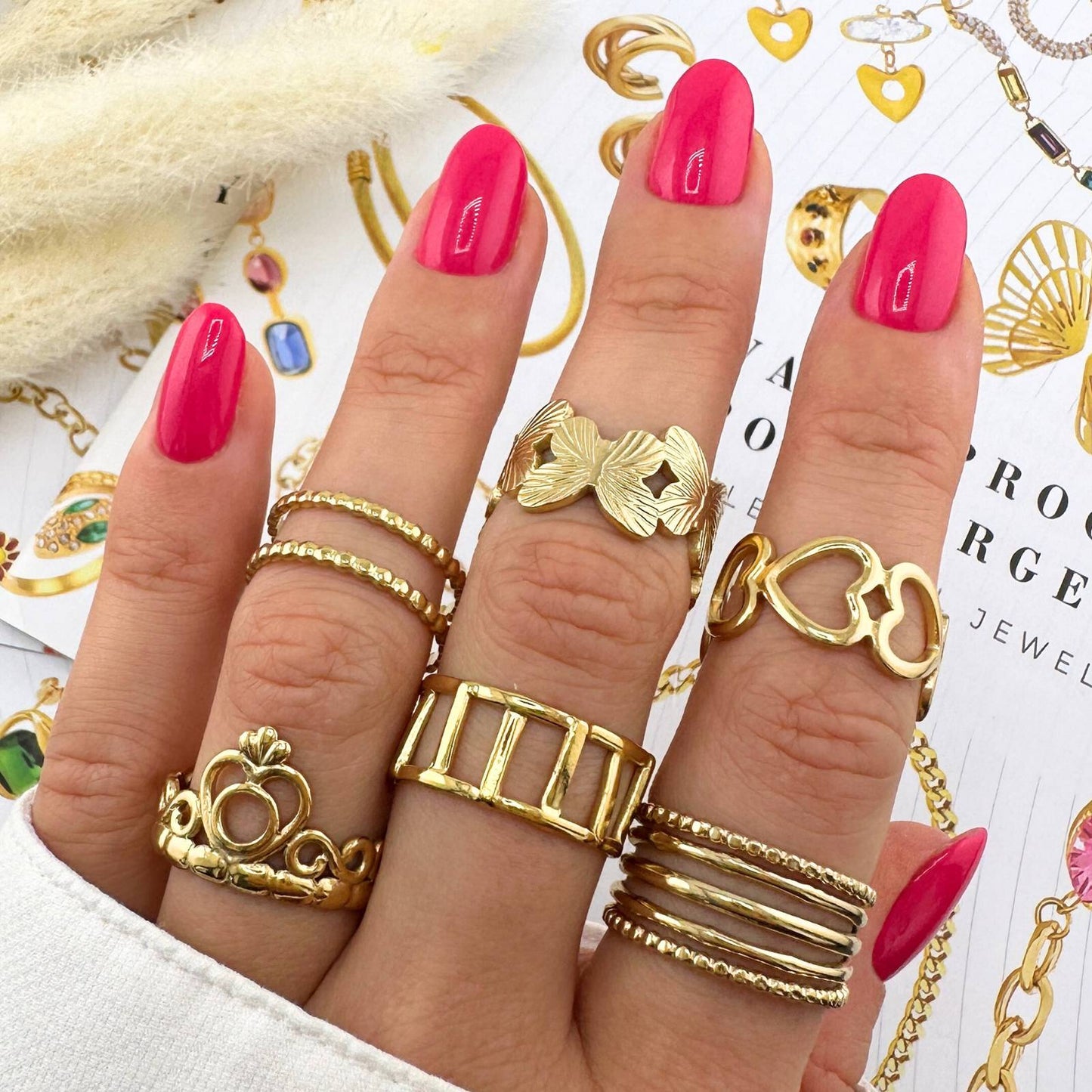 Adjustable Delicate Gold-Plated Heart Finger Ring