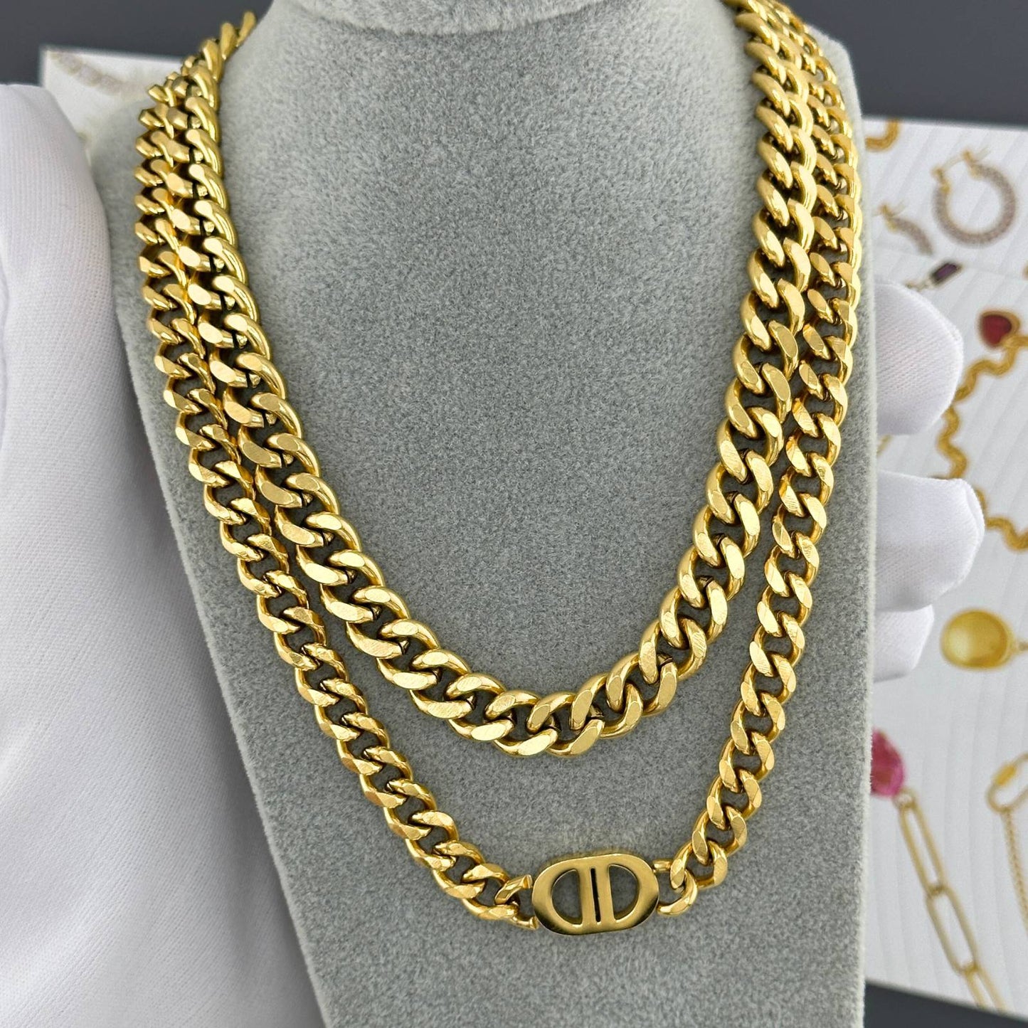 Double D chunky chain necklace