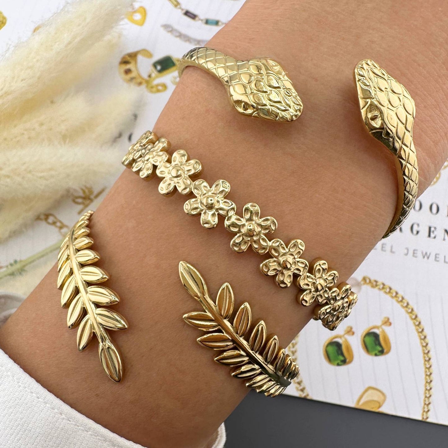 Flowers bracelet