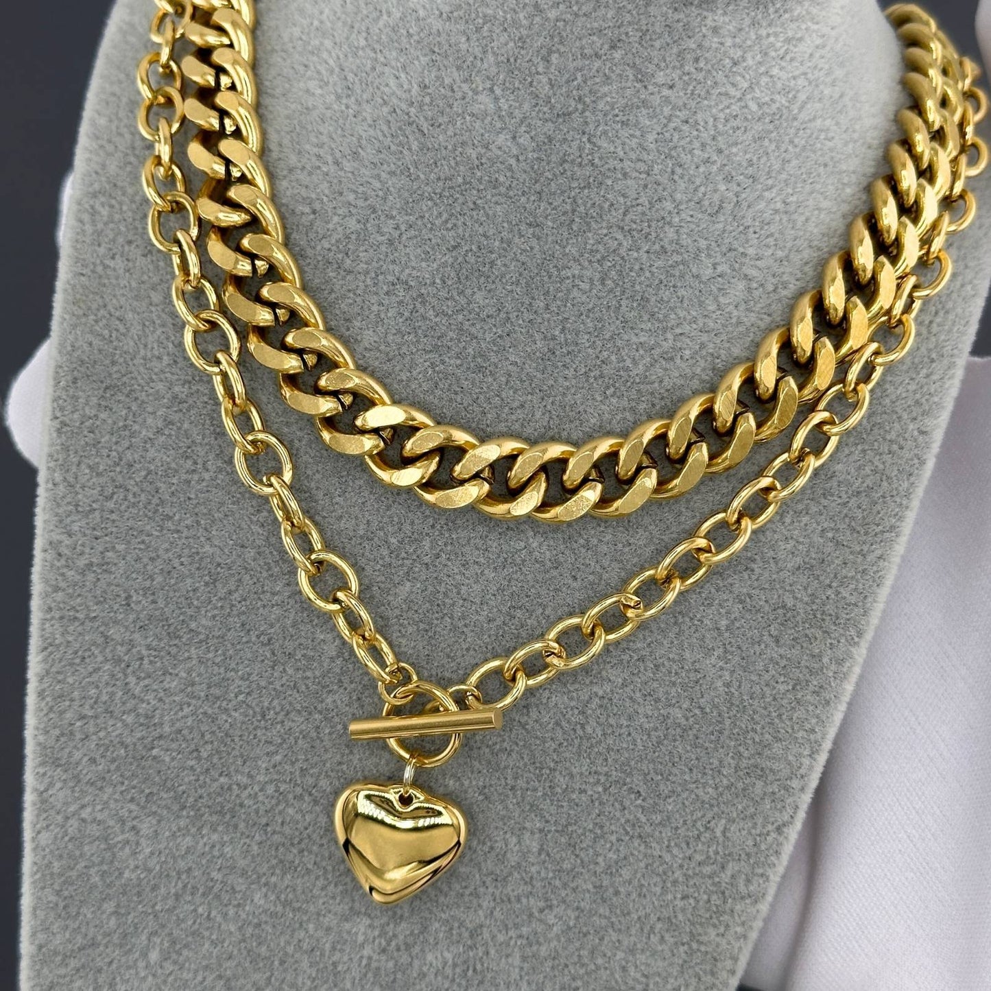 Chunky Chain Necklace with Heart Pendant – Toggle Clasp