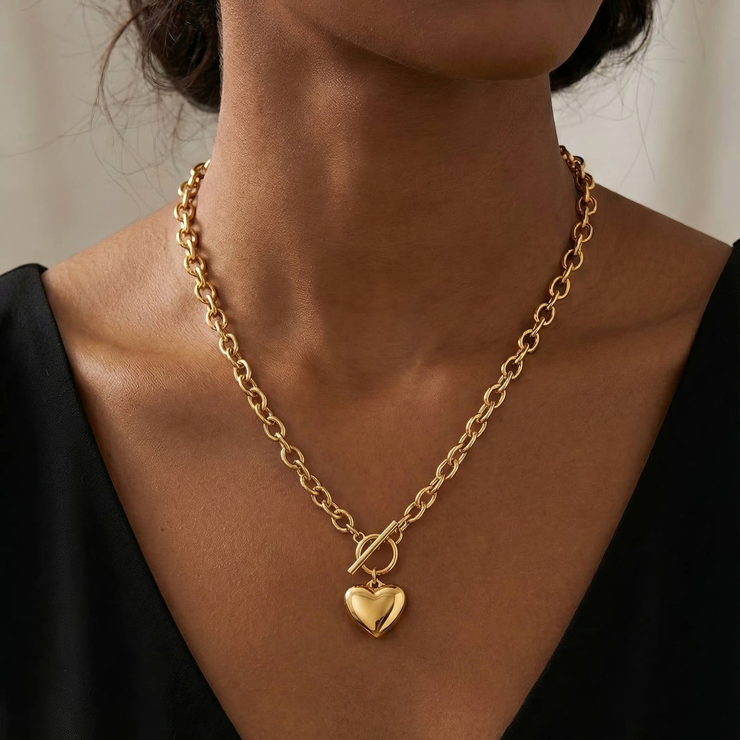 Chunky Chain Necklace with Heart Pendant – Available in Silver & Gold