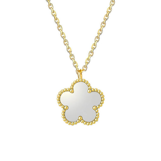 Dainty pearl single charm flower necklace