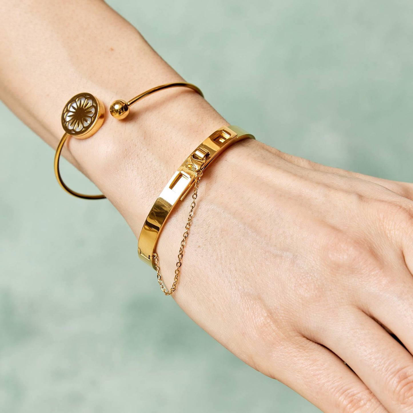 Solid Bangle - Fashionable and Versatile Accessory